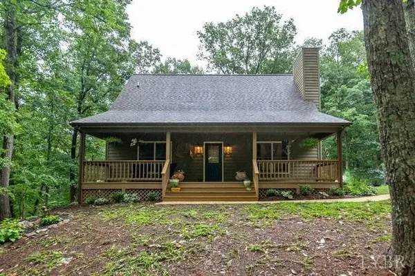 107 View DR, Goodview, VA 24095