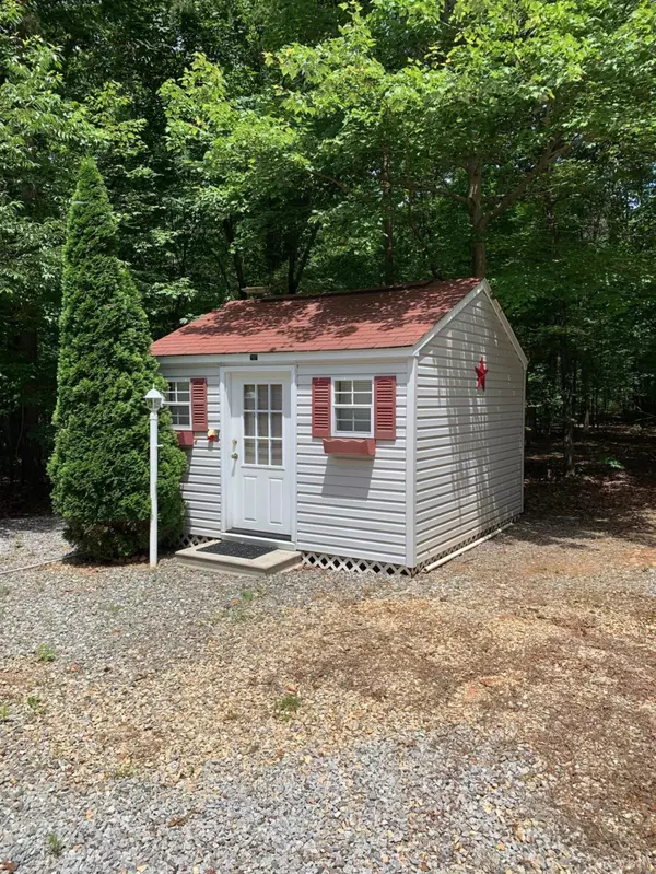 Prospect, VA 23960,186 Elam Acres