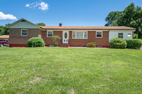 114 Patterson Dr, Madison Heights, VA 24572