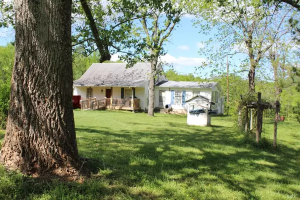 545 Trinity LN, Drakes Branch, VA 23937