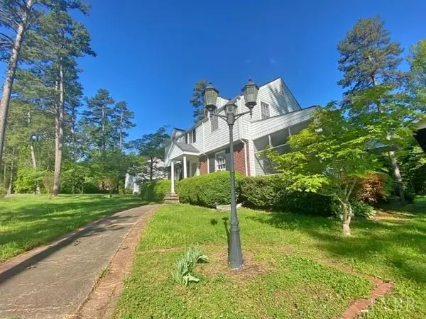 Halifax, VA 24558,1035 Banister RD