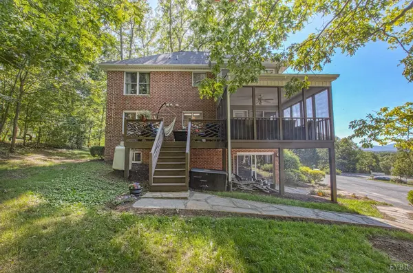 Goodview, VA 24095,111 View DR