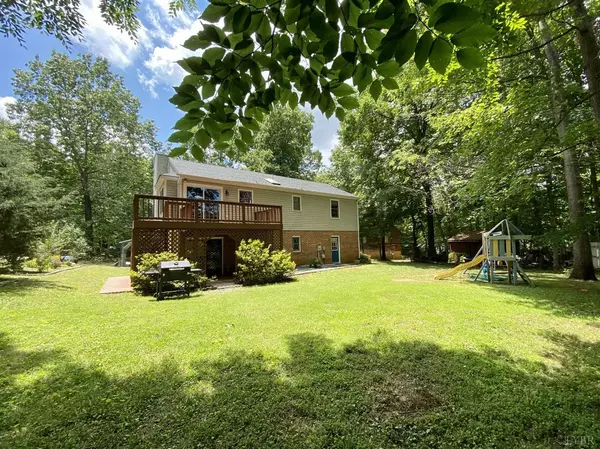 Forest, VA 24551,102 Colonial CT