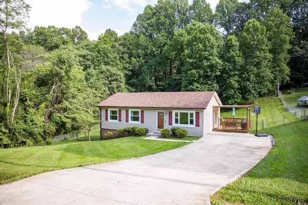 Forest, VA 24551,502 Sweeney CIR