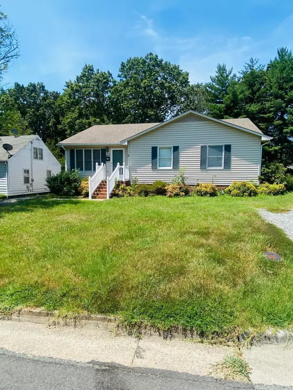 South Boston, VA 24592,1096 Ash AVE