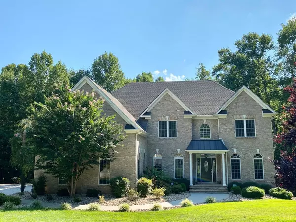 1077 Adlers WAY, Forest, VA 24551