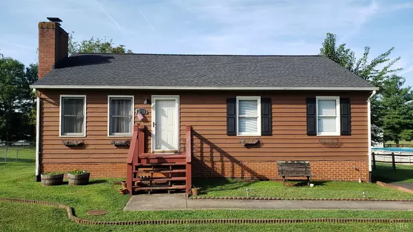 1660 Perrowville RD, Forest, VA 24551