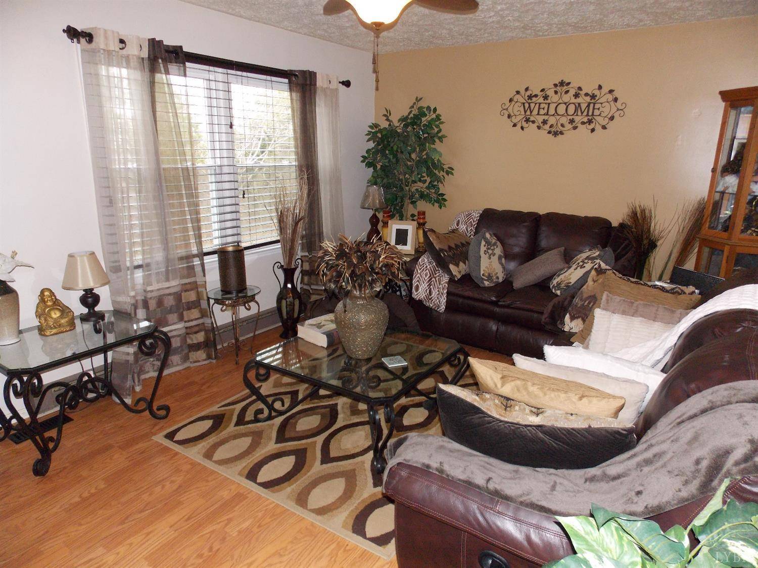Altavista, VA 24517,1624 Toddsbury RD