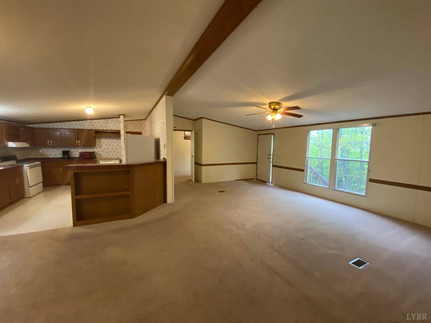 Amherst, VA 24521,1619 Larkin Mountain Rd