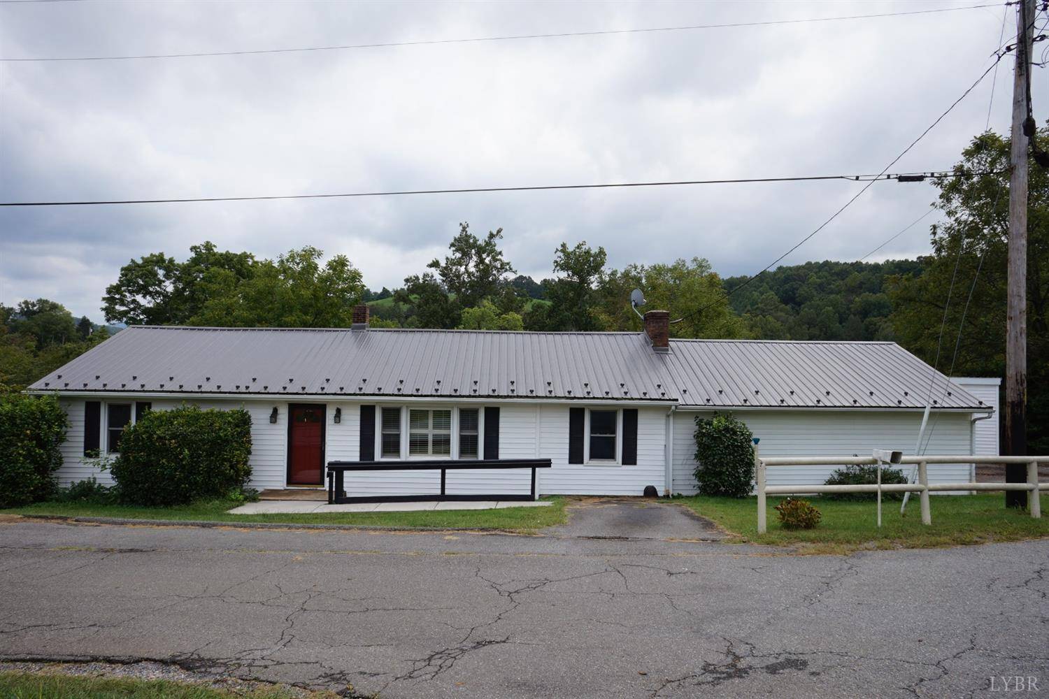 11365 Lee Jackson HWY, Big Island, VA 24526