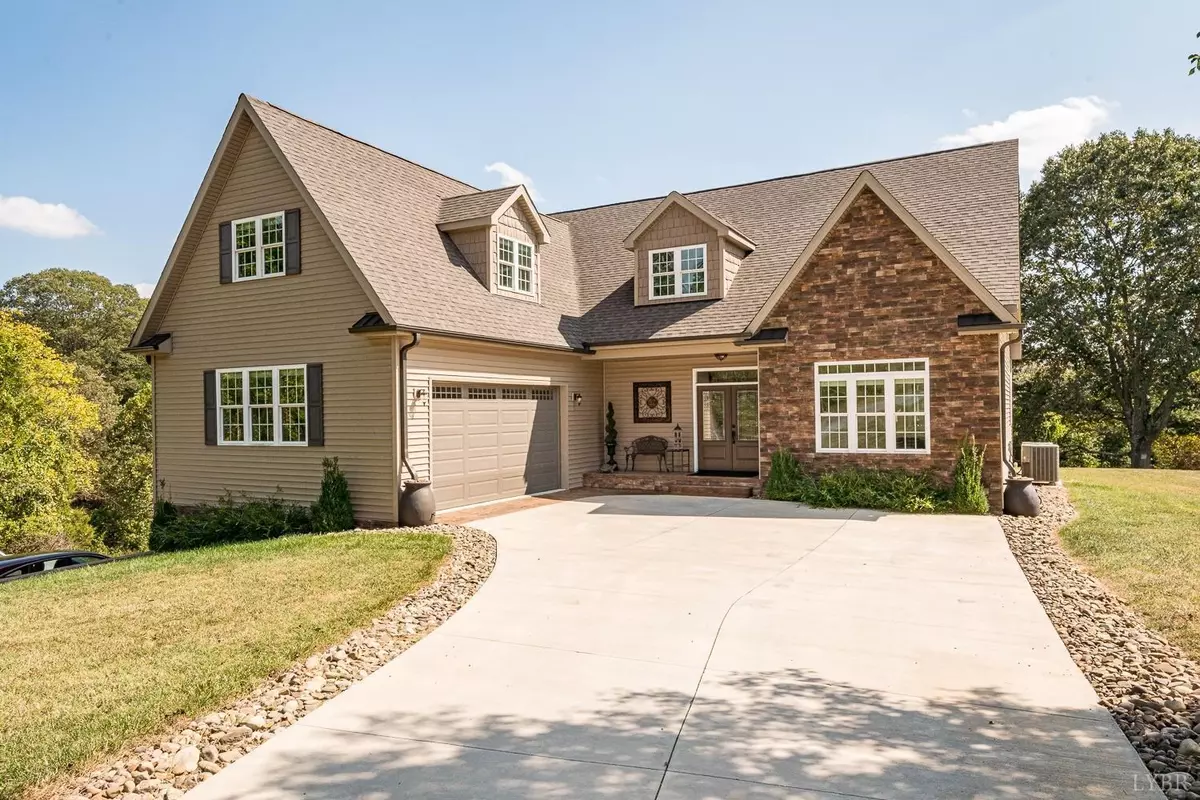 Lynchburg, VA 24503,1420 Ducks Lane