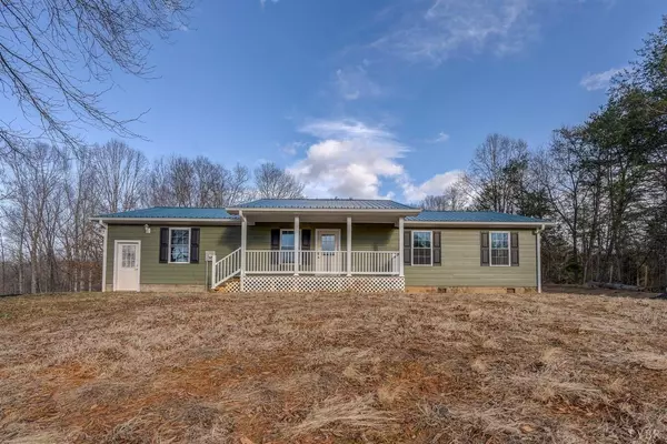 5418 Saunders RD, Vinton, VA 24179