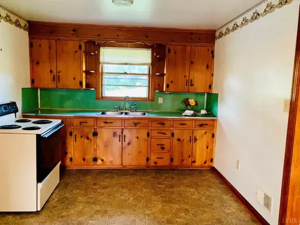 Goodview, VA 24095,13190 Stewartsville RD