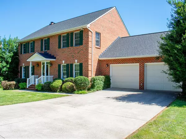 1103 Compton Place, Forest, VA 24551