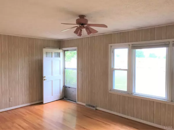 Nathalie, VA 24577,2001 Mulberry