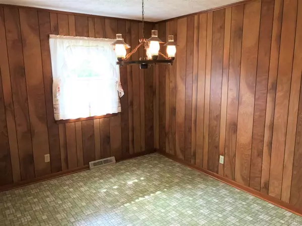 Nathalie, VA 24577,2001 Mulberry