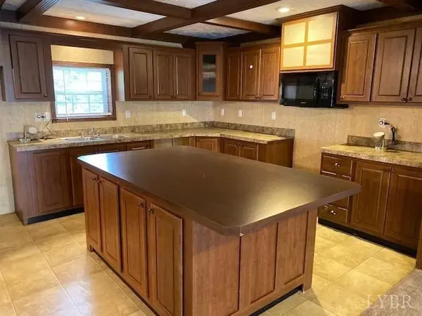 Martinsville, VA 24112,604 The Great Rd