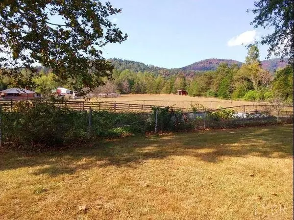 Shipman, VA 22971,10222 James River RD