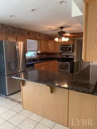 Vinton, VA 24179,209 Spring Grove