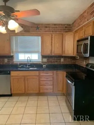 Vinton, VA 24179,209 Spring Grove