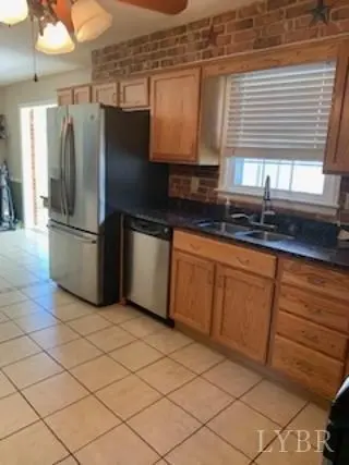 Vinton, VA 24179,209 Spring Grove