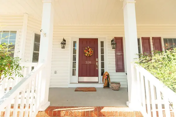 328 Wyndhurst DR, Lynchburg, VA 24502