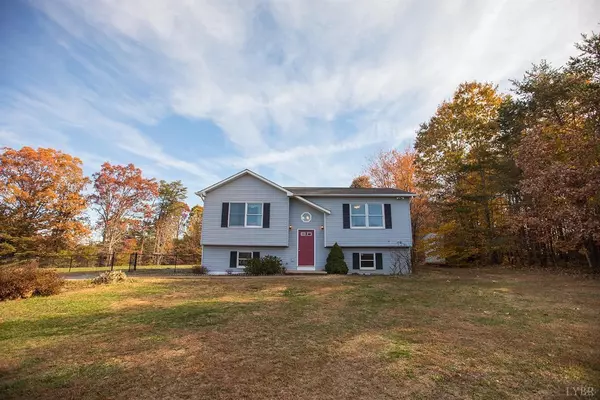 414 Leonard LN, Gladys, VA 24554