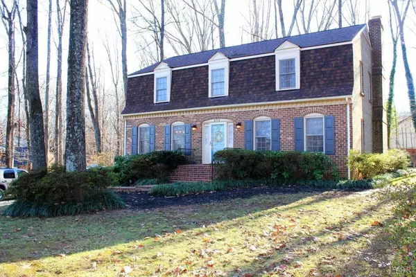 202 Lafayette PL, Forest, VA 24551