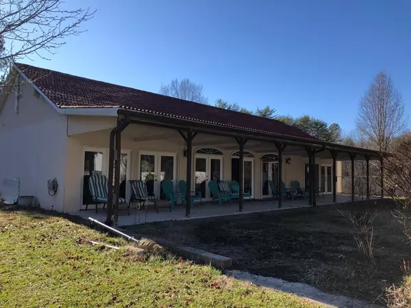 4090 Buffalo RD, Long Island, VA 24560