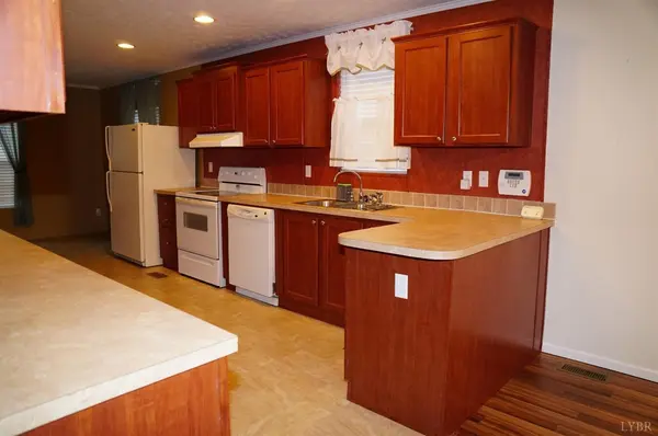 Nathalie, VA 24577,1201 Bull Creek RD