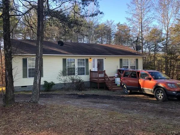 1075 River View DR, Nathalie, VA 24577