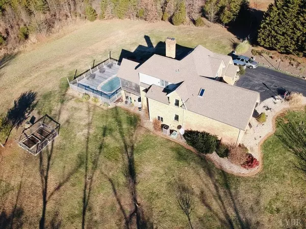 Goode, VA 24556,4654 Roaring Run RD