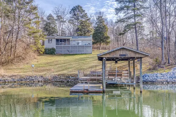 Goodview, VA 24095,6493 Horseshoe Bend RD