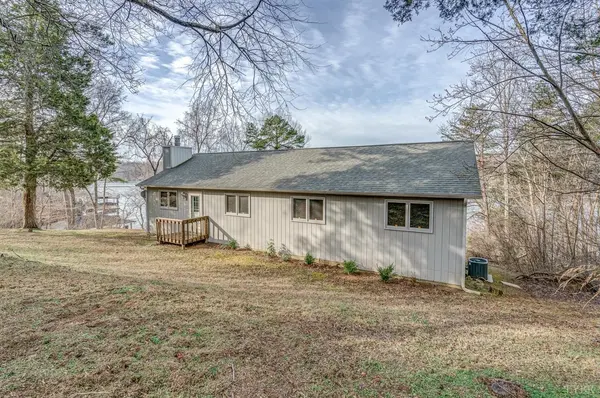 Goodview, VA 24095,6493 Horseshoe Bend RD