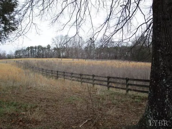 Gladys, VA 24554,12391 Brookneal HWY