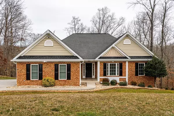 652 Hunters Mill LN, Evington, VA 24550