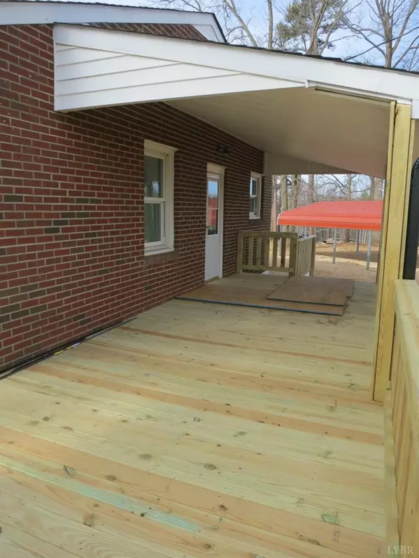 Gladys, VA 24554,7705 Bear Creek RD