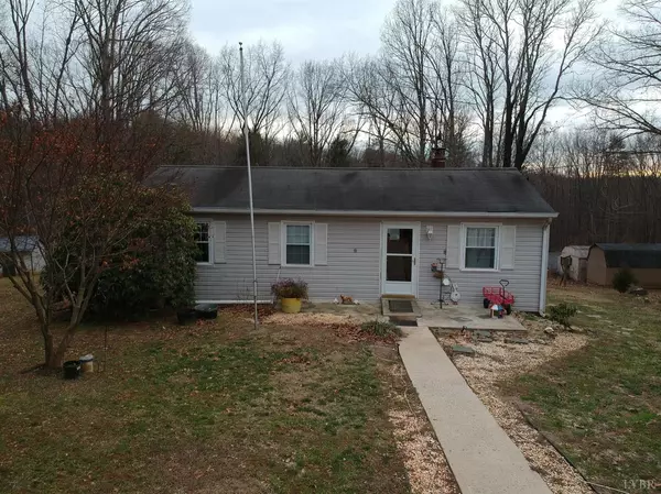 148 Plateau DR, Evington, VA 24550