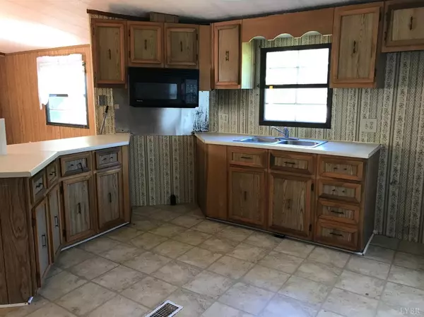 Gladys, VA 24554,926 Wyatt Miles RD