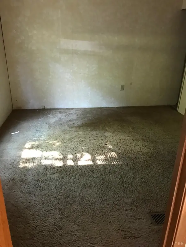 Gladys, VA 24554,926 Wyatt Miles RD