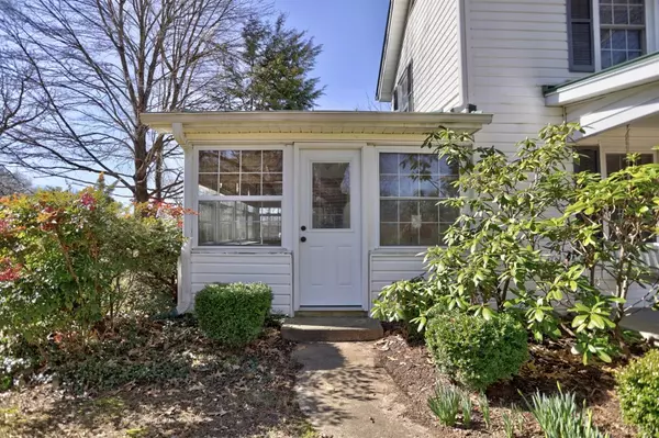 Gladys, VA 24554,6385 Marysville RD