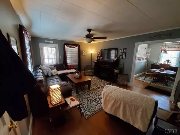 Prospect, VA 23960,97 Peaks RD