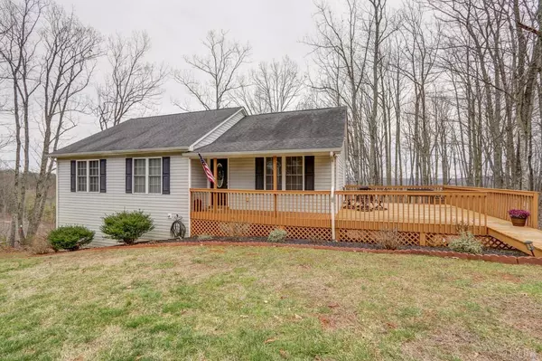 14929 Leesville RD, Evington, VA 24550