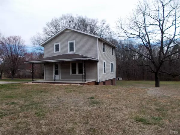 2561 Wards RD, Altavista, VA 24517