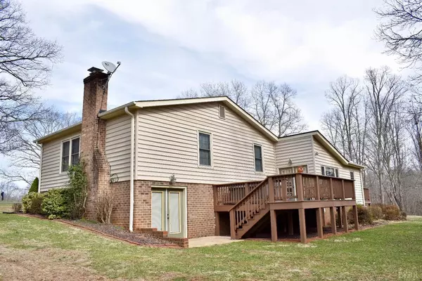 Madison Heights, VA 24572,225 Surry LN