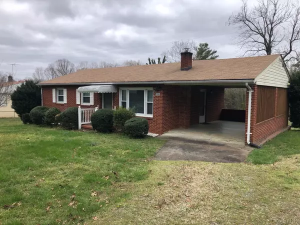 206 Liggon Road, Madison Heights, VA 24572