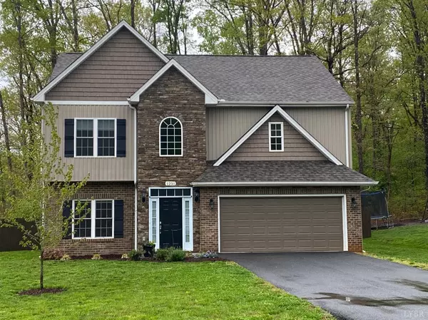 1251 Forest Edge DR, Forest, VA 24551