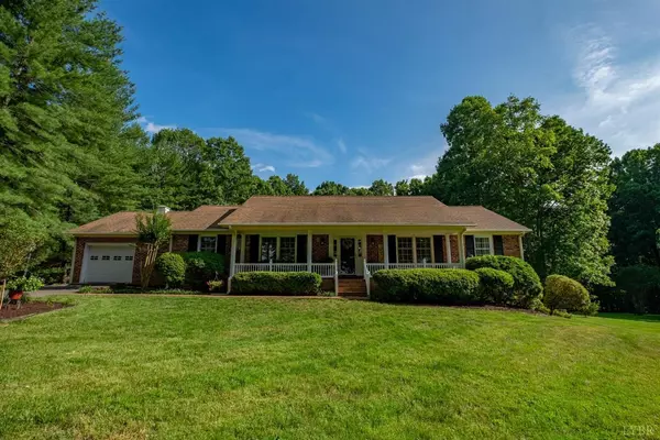 212 Otterview Road, Forest, VA 24551