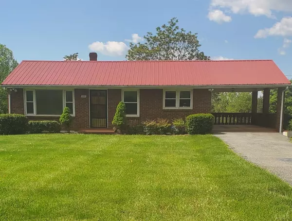 140 Daniels Dr., Madison Heights, VA 24572