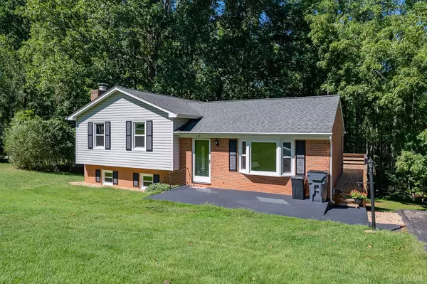 623 Windingway RD, Lynchburg, VA 24502